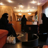 Arabia Saudí prohíbe el idioma Inglés y el calendario occidental [Eng]