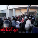 Fascistas de Amanecer Dorado atacan centro de inmigrantes en Grecia