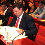 López Tena (SI) a Felip Puig: "¿su conselleria se encarga de promover actos violentos para luego criminalizar ideas?"