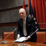 Dívar aporta de nuevo datos falsos para justificar otros 12 viajes de fin de semana