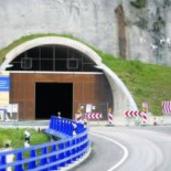 Cuatro kilómetros de carretera, sin salida, por 32 millones de euros