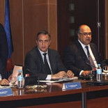 Europa quiere hacer estallar la 'burbuja' del fútbol español y su 'bula' política y económica