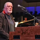 Muere Jon Lord, teclista y fundador de Deep Purple