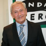 Fernando Ónega: Muchos empezamos a sospechar que en Europa del Norte tienen interés en que España se hunda