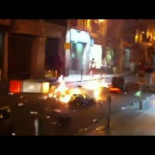 Bomberos se enfrentan a uno del Samur que apaga un fuego