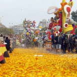 Rita Barberá dilapida 140.000 euros en una batalla campal de flores