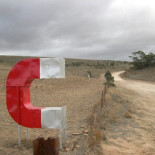 10 carreteras donde las cosas parecen rodar cuesta arriba