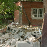 Shakira, niña de 6 años con cáncer duerme en una furgoneta tras los desalojos en Puerta de Hierro