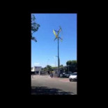 La primera electrolinera eólica Sanya SkyPump ya está instalada en Barcelona