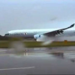 Viento en contra: Airbus 330 parece detenerse en el aire