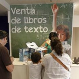 Un joven crea una web de intercambio de libros de texto