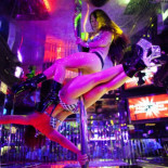 Los republicanos se gastan el doble en los "clubes para adultos" que los democratas