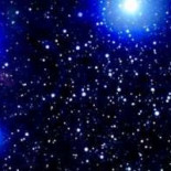 Dos enanas blancas  que orbitan a más de 600 km/s dan la razón a la teoría general de la relatividad de Einstein