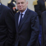 El primer ministro francés: "No es justo que España o Italia paguen intereses tan altos"