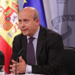 Hola, soy el ministro Wert y no sé cómo funciona el IVA