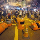 Pensionistas asaltan el Ministerio de Sanidad en Grecia