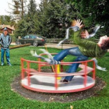 Muere al salir despedido de un carrusel cuando grababa un vídeo al estilo JackAss