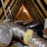 Descubre que su ex novio vive en el conducto de la calefacción de su casa (al que dejó hace 12 años)