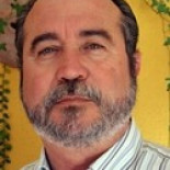 Ese soberano pueblo español tiene toda la legitimidad y todo el derecho Constitucional para exigir: