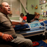 "He dejado la medicación para que coman mis hijos"