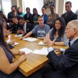 California aprueba una ley para que los libros educativos sean libres y gratuitamente descargables