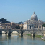 Chicos del Partido Popular: católico y liberal no caben en la misma frase
