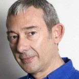 El corresponsal Enric González deja el diario El País de forma voluntaria