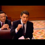 Gómez, al PP: 'Sus abuelos nos robaron la infancia y ustedes la jubilación'