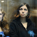 Integrantes de Pussy Riot son enviadas a campos de trabajo