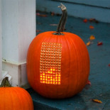 Pumpktris: una versión totalmente jugable del Tetris dentro de una calabaza tallada
