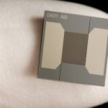 Estudiante expulsada por negarse a llevar una tarjeta de identificación con chip RFID en Texas (ING)