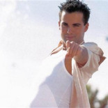 Filtran por Internet el teléfono móvil de Naím Thomas y no le llama nadie