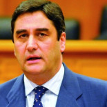 El Consejero de sanidad de Castilla-La Mancha dice que los médicos operaban más de lo necesario