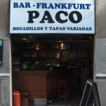 Los 4.907.817 parados españoles reservan mesa en el bar Casa Paco para celebrar la "cena de empresa" del INEM