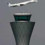 La falta de pasajeros aconseja el cierre de 15 aeropuertos españoles