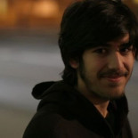 10 crímenes horribles que te acarrearán penas de prision inferiores que la que propusieron para Aaron Swartz [ENG]