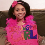 Sale del armario delante de más de 300 compañeros del instituto y recibe una ovación