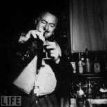 Escritores famosos y su relación con el alcohol y las drogas