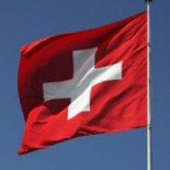 Detenido un español con 1,8 millones de euros en efectivo en un tren que venía de Suiza