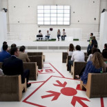 Autónomo en España, 255 euros; en Inglaterra, 12