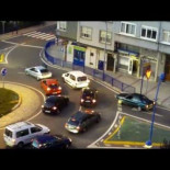 Policía enseña a usar rotondas