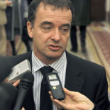 Bosch a Rajoy: "En vez de dedicar 700 millones a los toros, rescaten a 5.000 desahuciados"