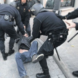 “Estuve una hora desnudo en un cuarto de baño”