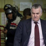 Bárcenas recupera las cabezas de ciervo y de alce y los esquís que se dejó en el PP