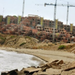 Greenpeace confirma la denuncia de Cospedal contra la organización por vulnerar su honor