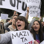 Bruselas confirma que los depositantes sufrirán pérdidas en futuros rescates