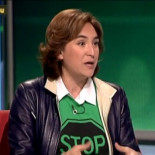 Ada Colau: "Lo radical y violento es la situación que muchas familias están sufriendo en este país"