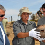 Interior admite que cesó al comisario por investigar el ático de González