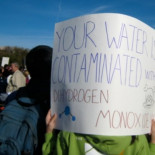 Dos locutores sancionados por una broma sobre química que Florida no entendió