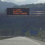 La Guardia Civil corta la autopista del Huerna al hallar un paquete sospechoso